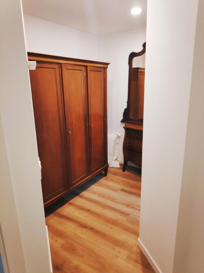 Apartment Close To The Beach With Free Parking Badalona Ngoại thất bức ảnh
