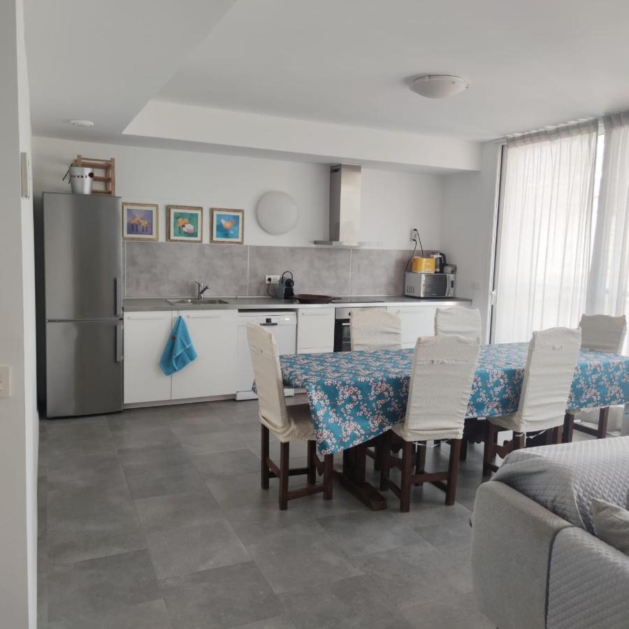 Apartment Close To The Beach With Free Parking Badalona Ngoại thất bức ảnh