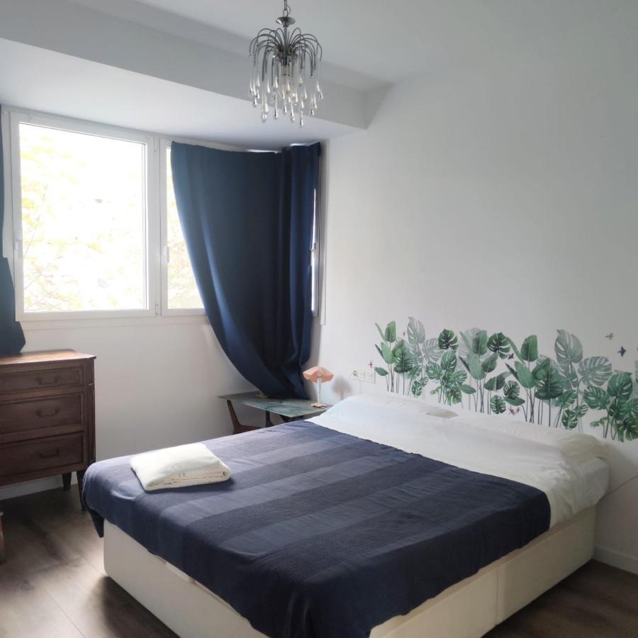 Apartment Close To The Beach With Free Parking Badalona Ngoại thất bức ảnh